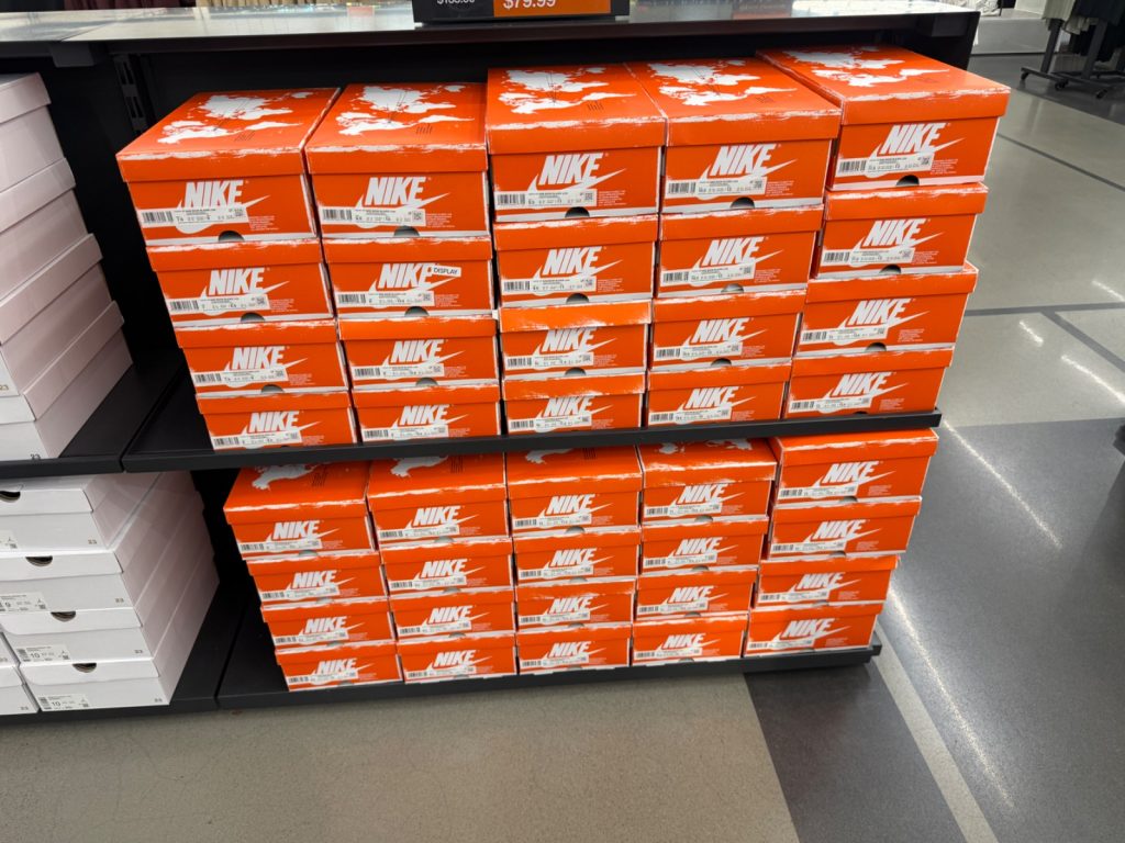 Unite Deal: Nike Blazer Low Devin Booker College Navy