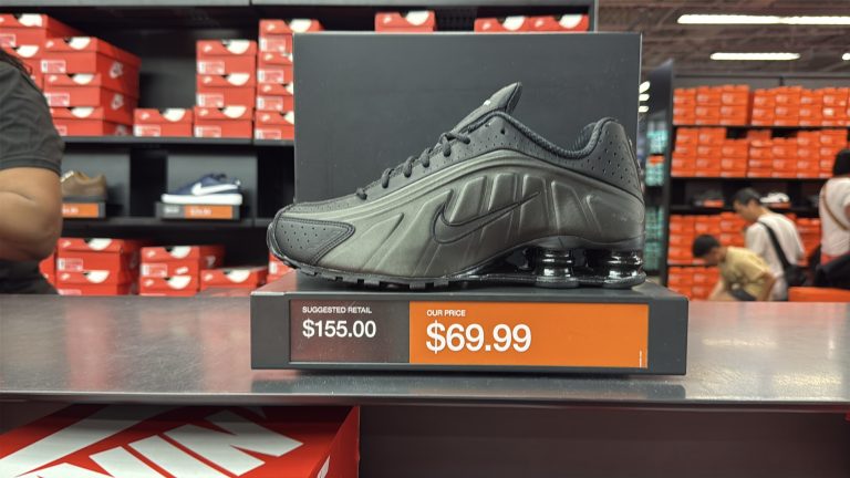 Nike Shox R4 Black