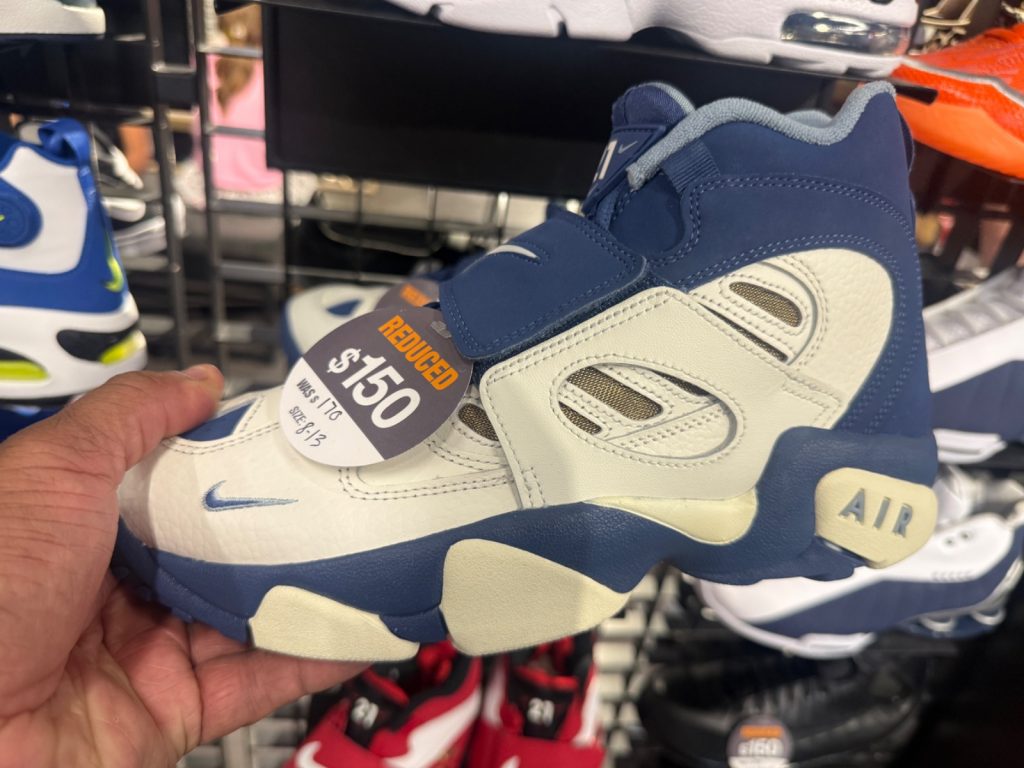 Nike Air Diamond Turf 2 Hits Sale One Month In