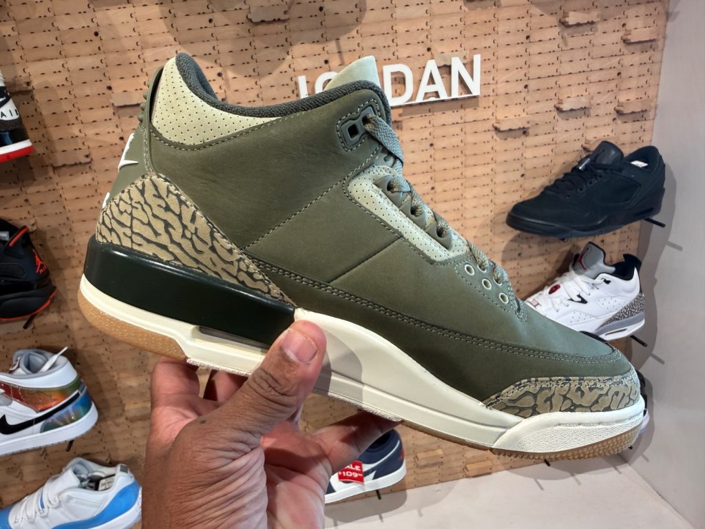 $159 Air Jordan 3 Family Affair Hits Foot Locker