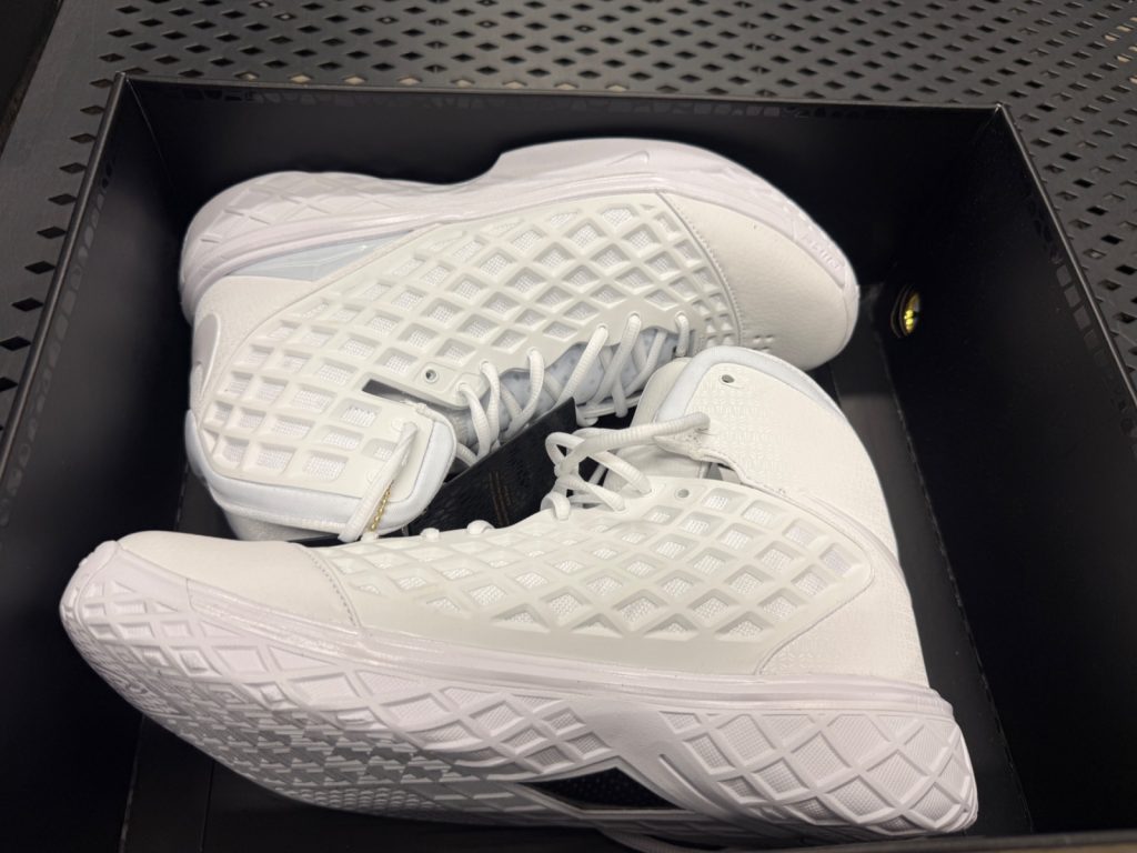 Lowest Price Yet: Nike Kobe 3 Protro Halo