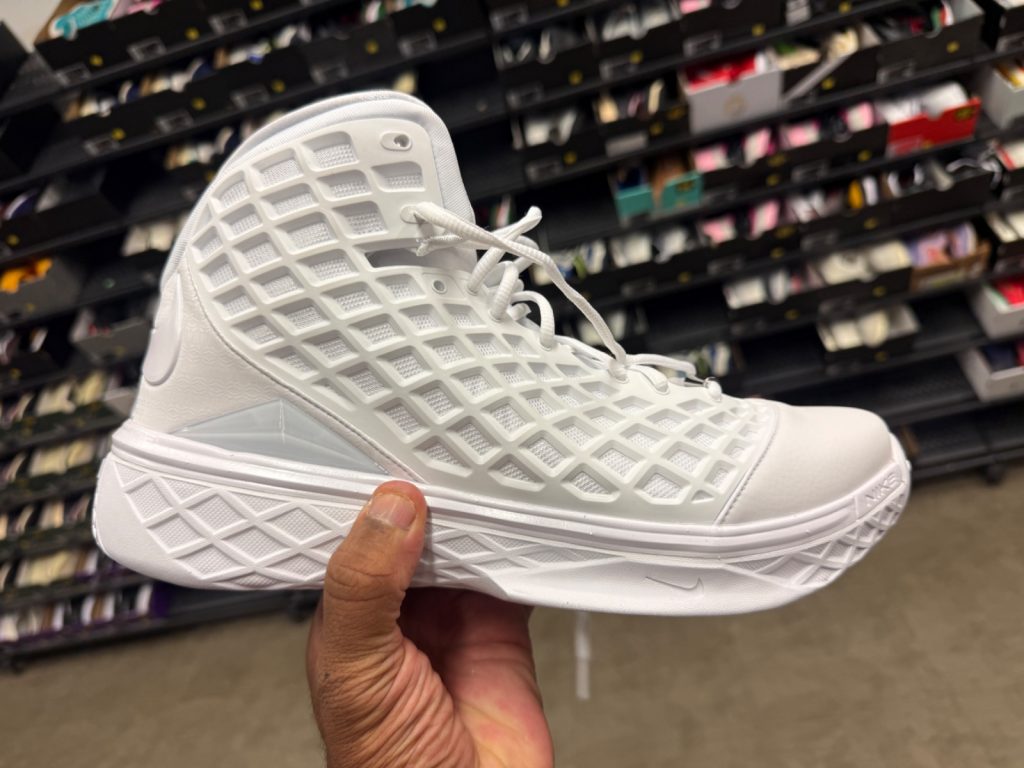 Nike Kobe 3 Protro