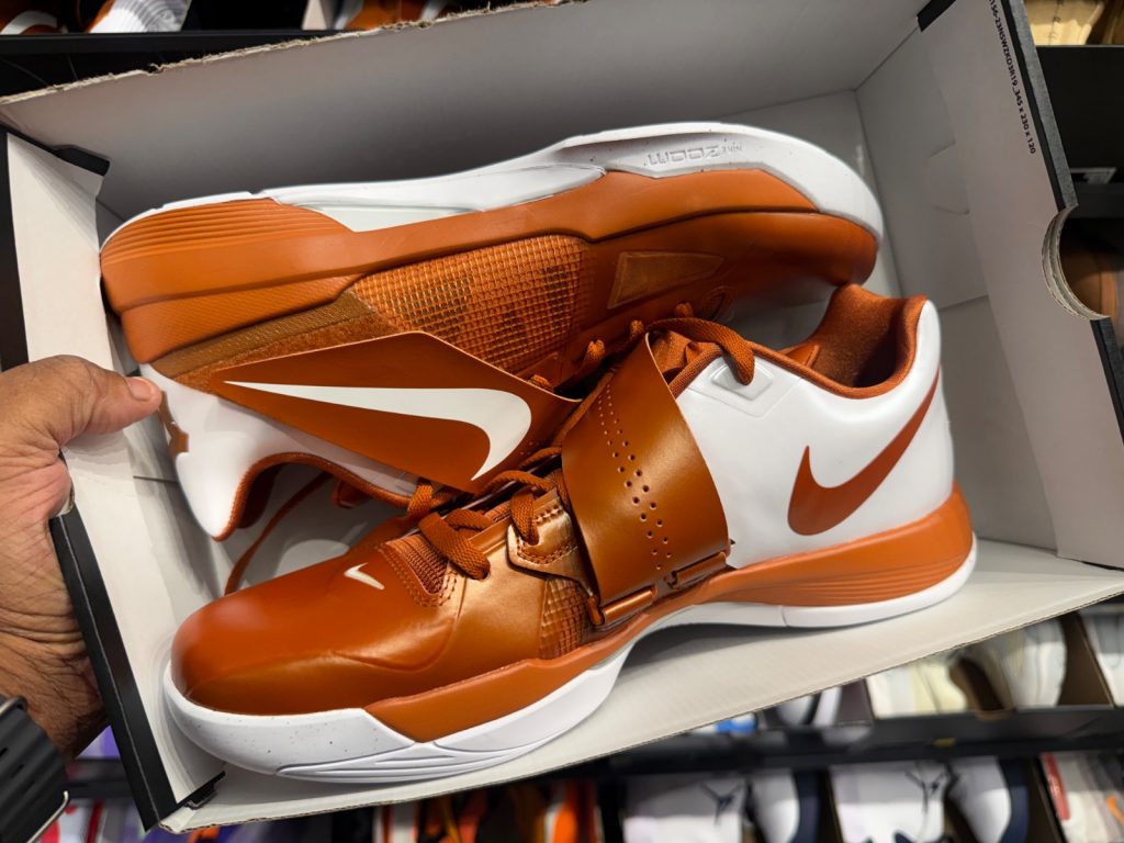 Nike KD 4 Longhorn Drops to $59.99 in Florida Outlets