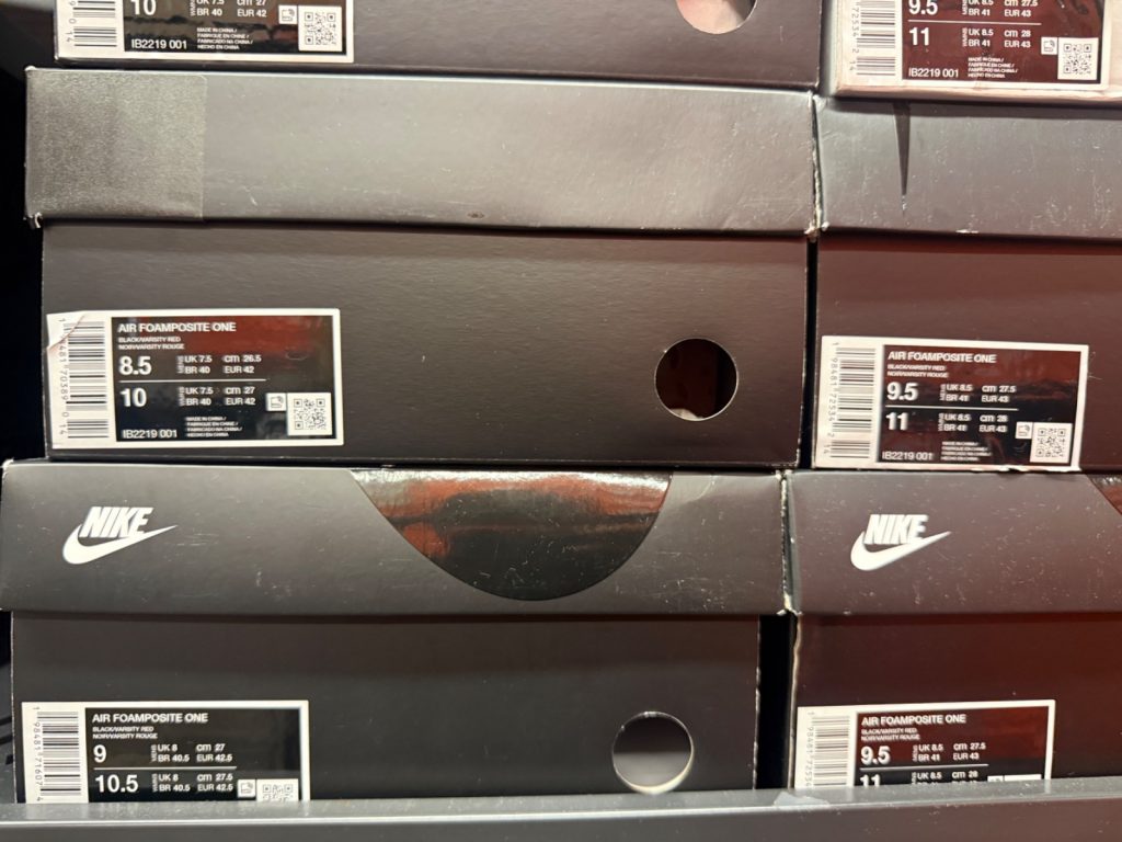 Nike Air Foamposite One Drops to $149.99 at Vineland