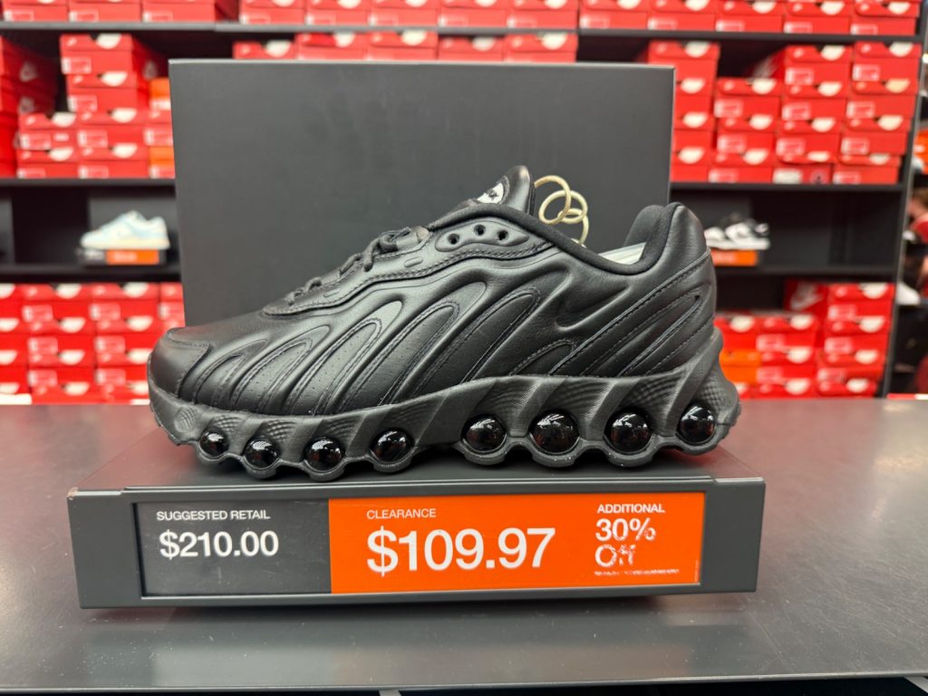 All-Black Air Max Dn8 SP Drops to $109.97 Plus 30% Off