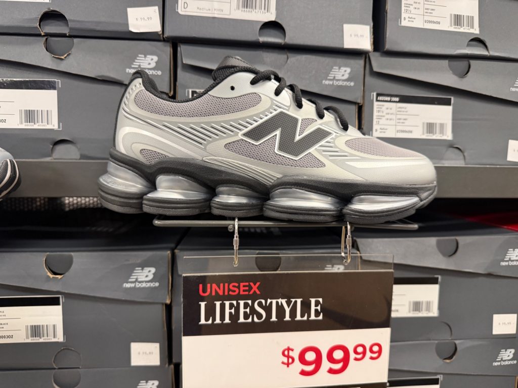 New Balance Abzorb 2000 Drops to $100 at Outlets