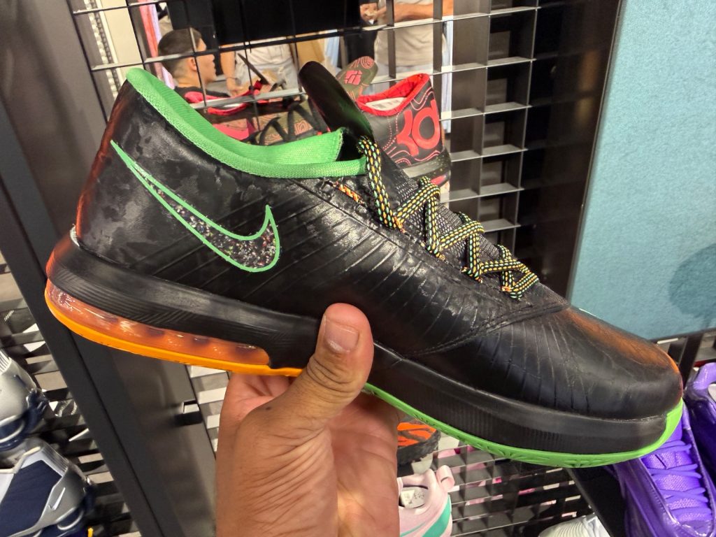 Nike KD 8 Illusion Hits JD Sports Sale for $115