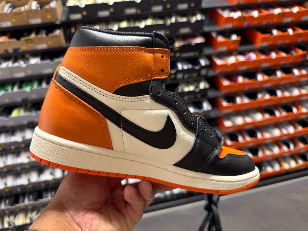 Air Jordan 1 High OG Shattered Backboard Hits $89.99