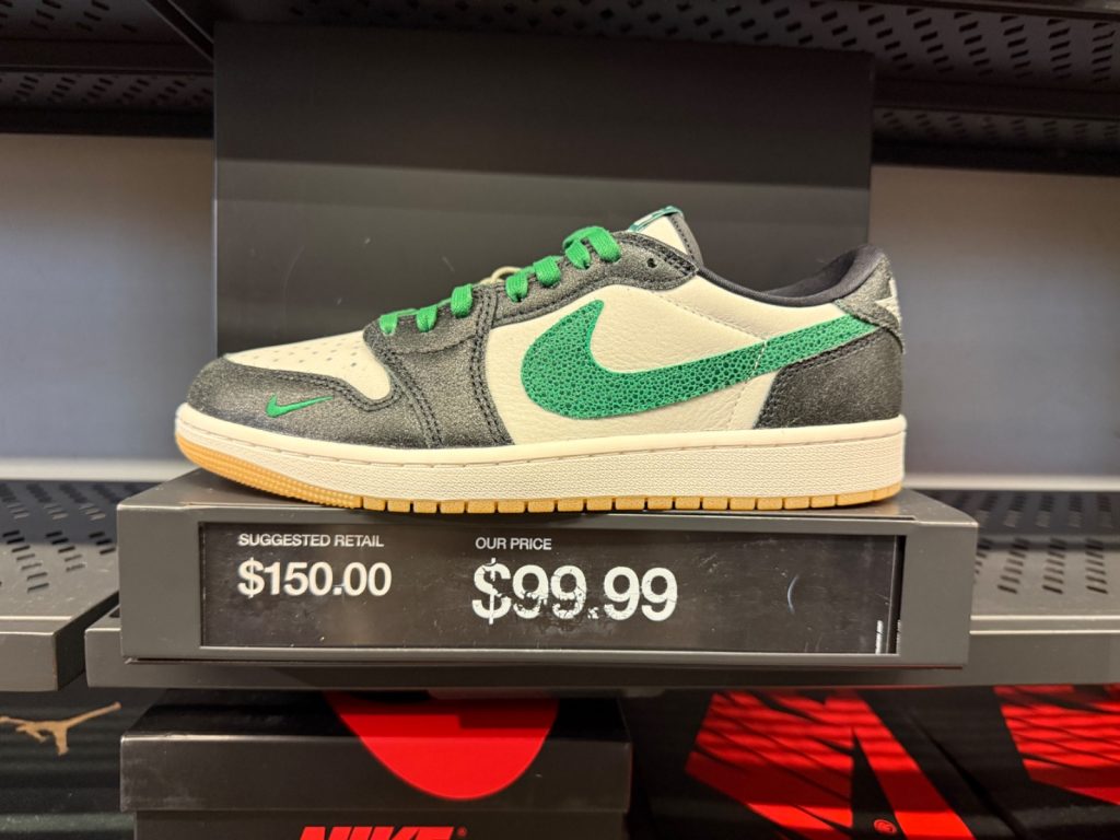 Air Jordan 1 Retro Low OG Pine Green Hits $99.99