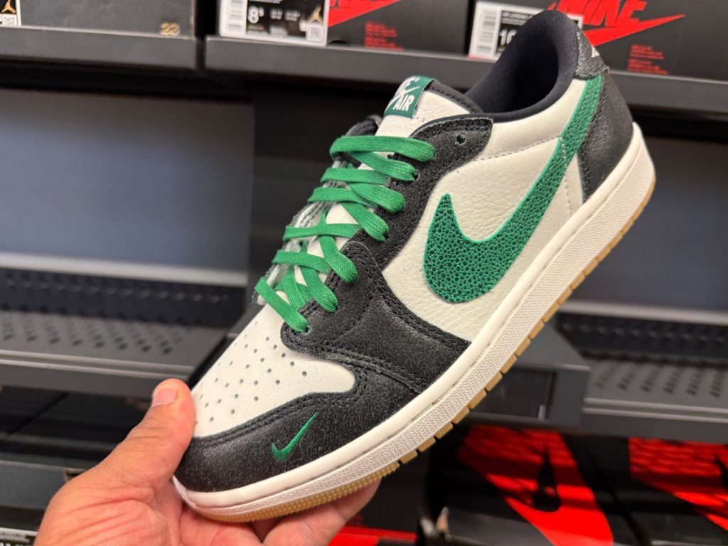 Air Jordan 1 Retro Low OG Pine Green Hits $99.99
