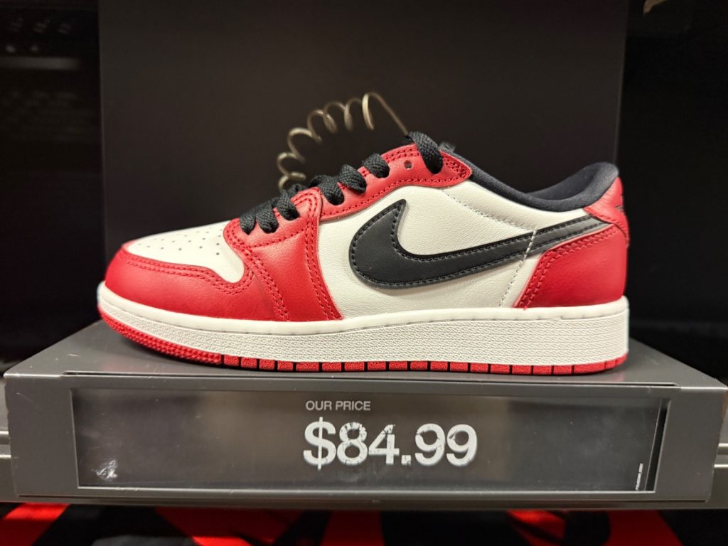 Jordan 1 Retro Low OG Chicago Hits Orlando Outlet for $84.99