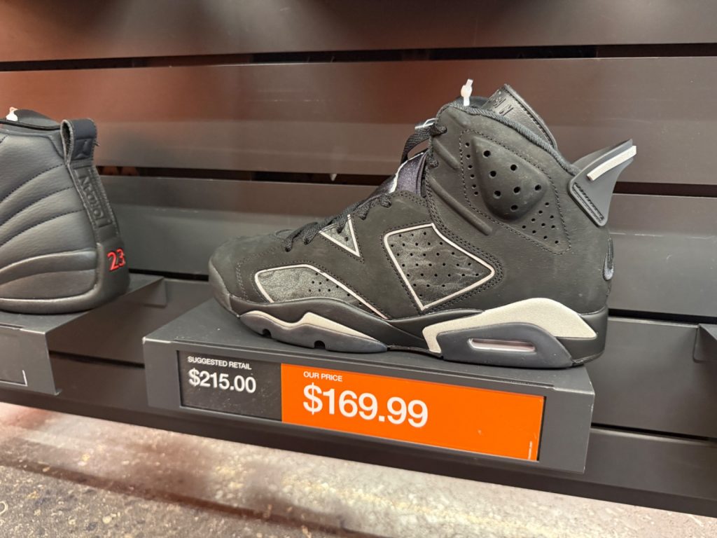 Air Jordan 6 Retro Drops to $169.99 at Outlet