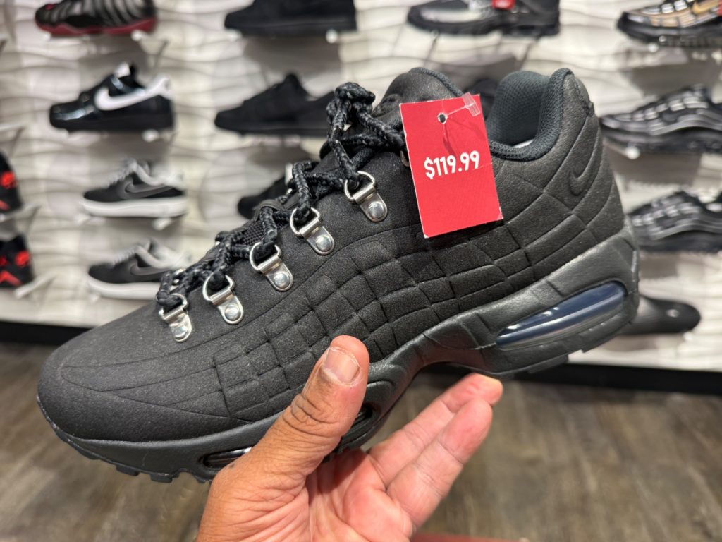 Nike Air Max 95 Big Bubble Drops to $119.99 at Snipes