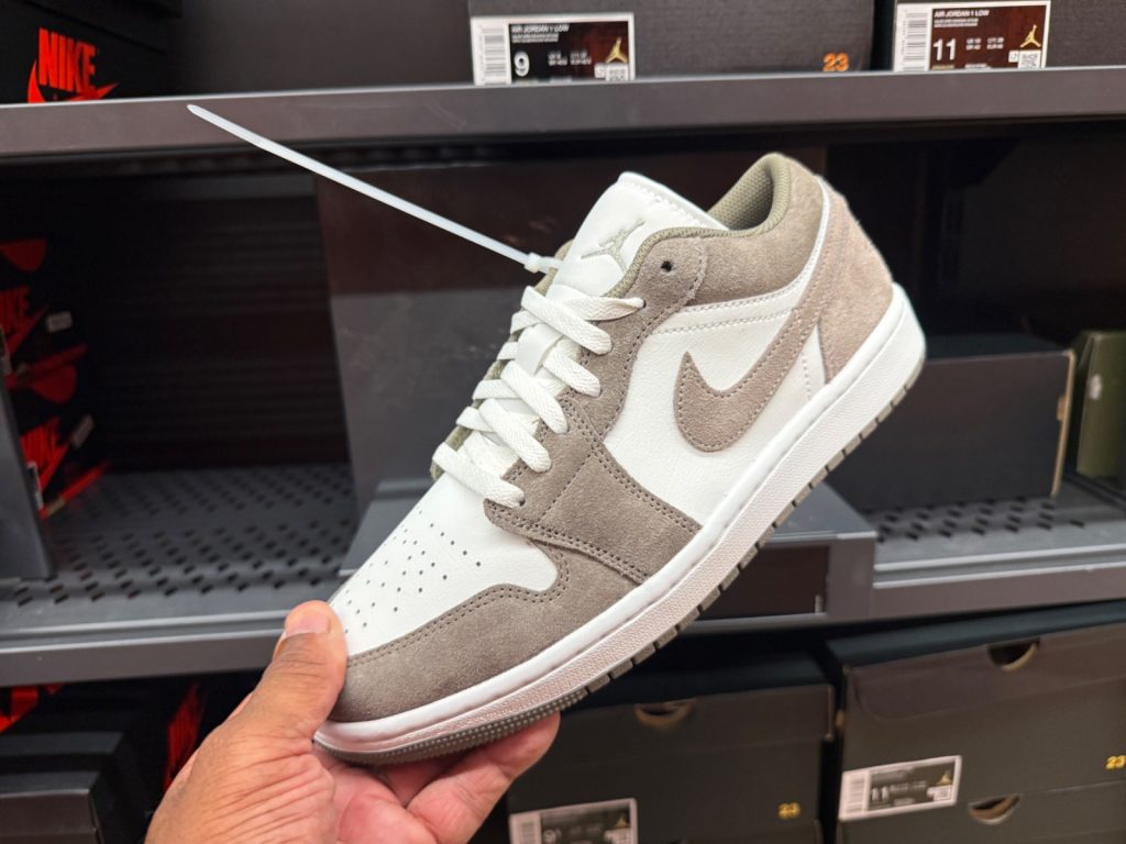 Air Jordan 1 Low Olive Grey Drops to $80 in Celebration