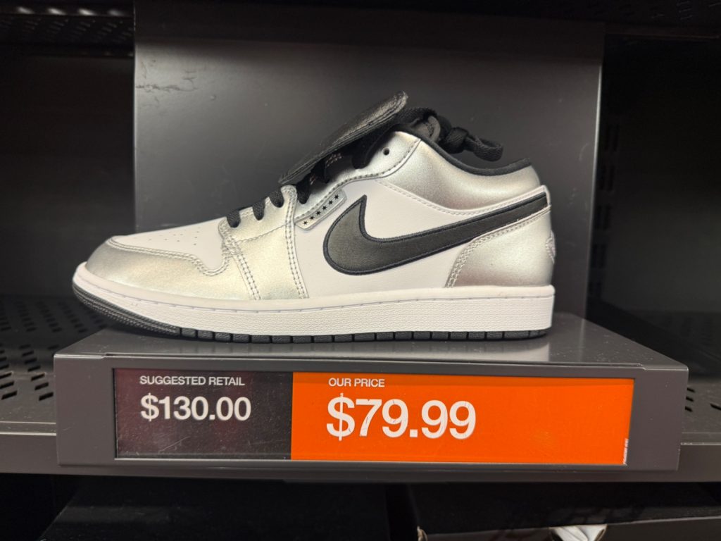 Air Jordan 1 Low SE Silver Drops to $79.99 at Vineland