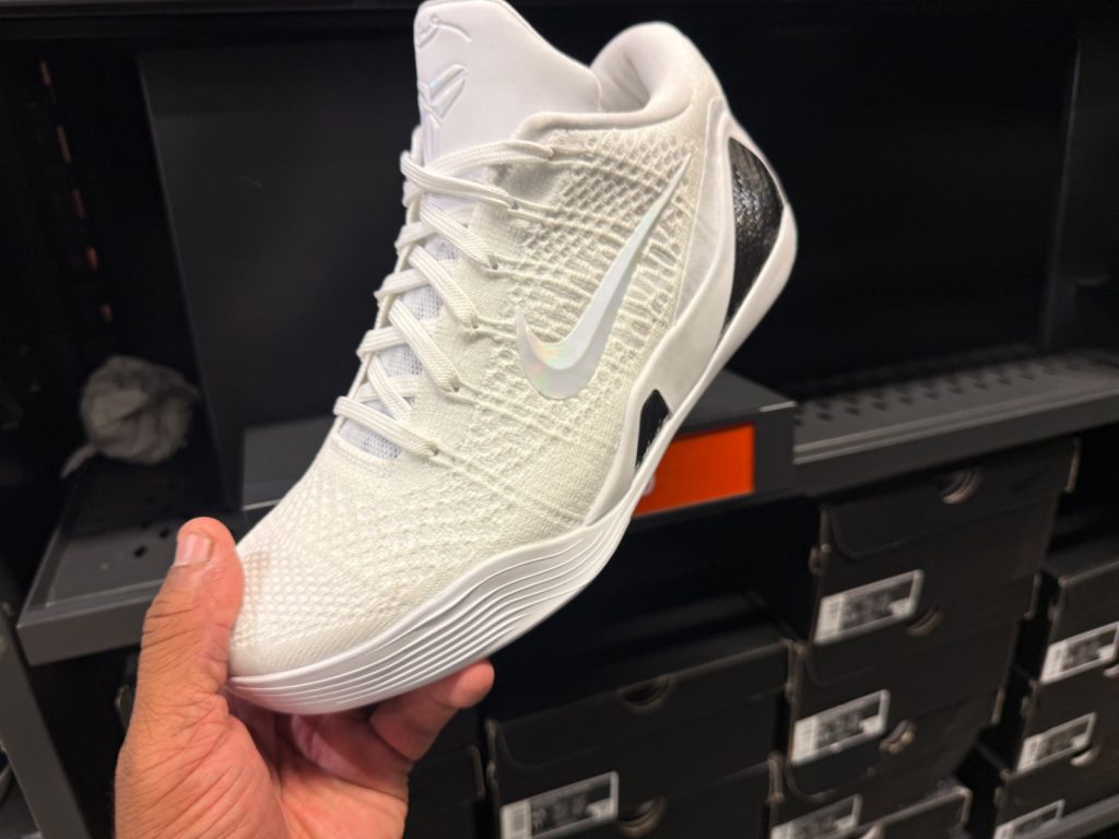 Nike Kobe 9 Elite Low Protro Hits $169.99 at Vineland