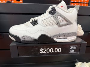Jordan Jordan 4 Retro at outlet price