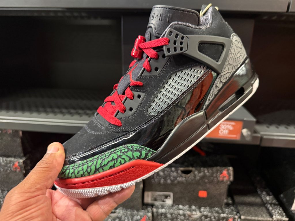 Jordan Spizike Low Drops to $90 at Nike Outlet