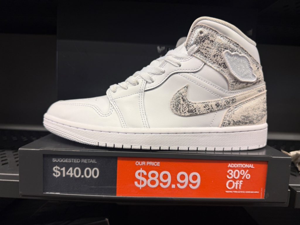 Air Jordan 1 Mid Splatter Drops to $89.99 Plus 30% Off