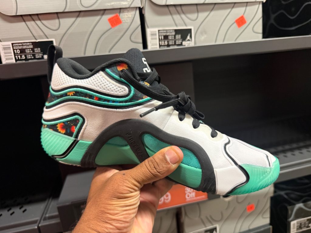 Jordan Tatum 3 Kinetic Green Hits Outlet Bins at $79.99