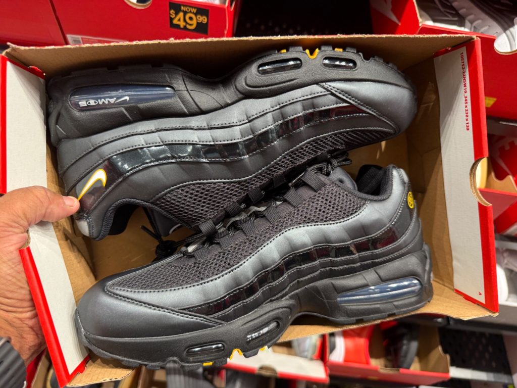 Air Max 95 Big Bubble Drops to $99.99 at The Loop