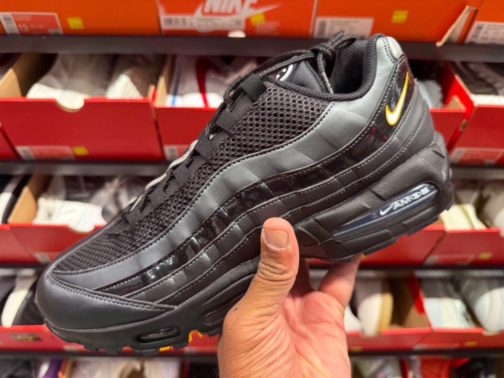 Air Max 95 Big Bubble Drops to $99.99 at The Loop