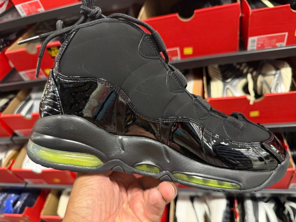 Air Max Uptempo 95 Black Volt Cut-Box Special Hits $79.99