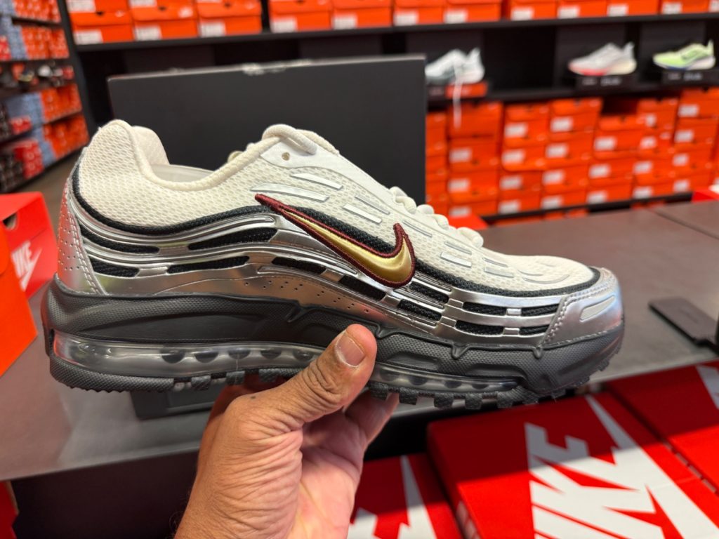 Air Max TL 2.5 Silver/Red Drops to $99.97 Plus 30% Off