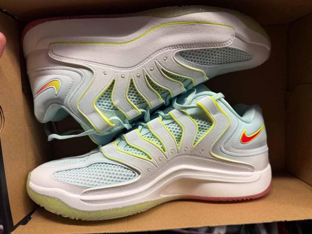 Nike KD 18 Gift With Orange Gradient Drops to $79.99