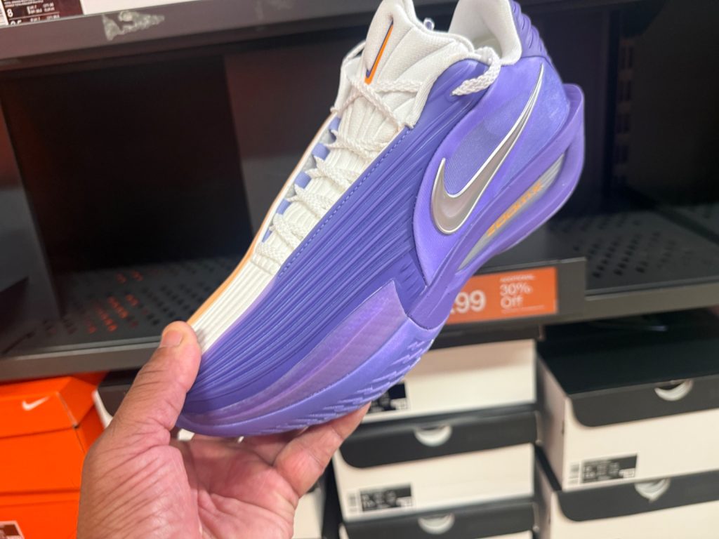 Nike Air Zoom GT Cut 3 Turbo Goes Under $100 at Outlet
