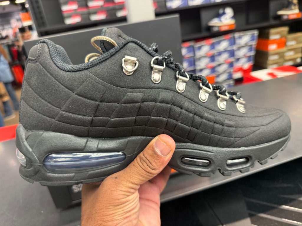 Air Max 95 Big Bubble I-95 Lands in Outlet Bin for $129.99