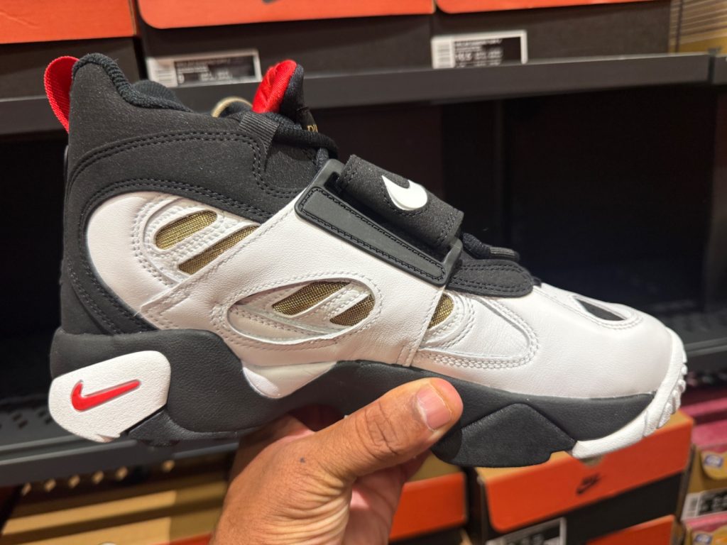 Nike Air Diamond Turf 2