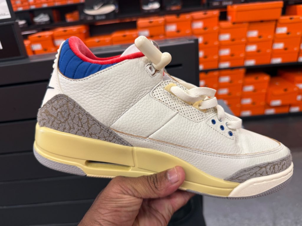 Jordan 3 White/Black-Sport Royal Hits $100 at Outlet