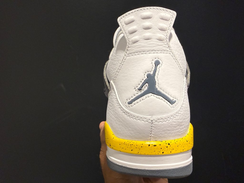 Jordan 4 Retro