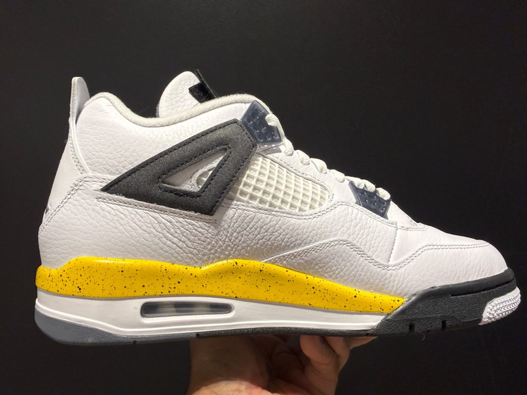 Jordan 4 Retro
