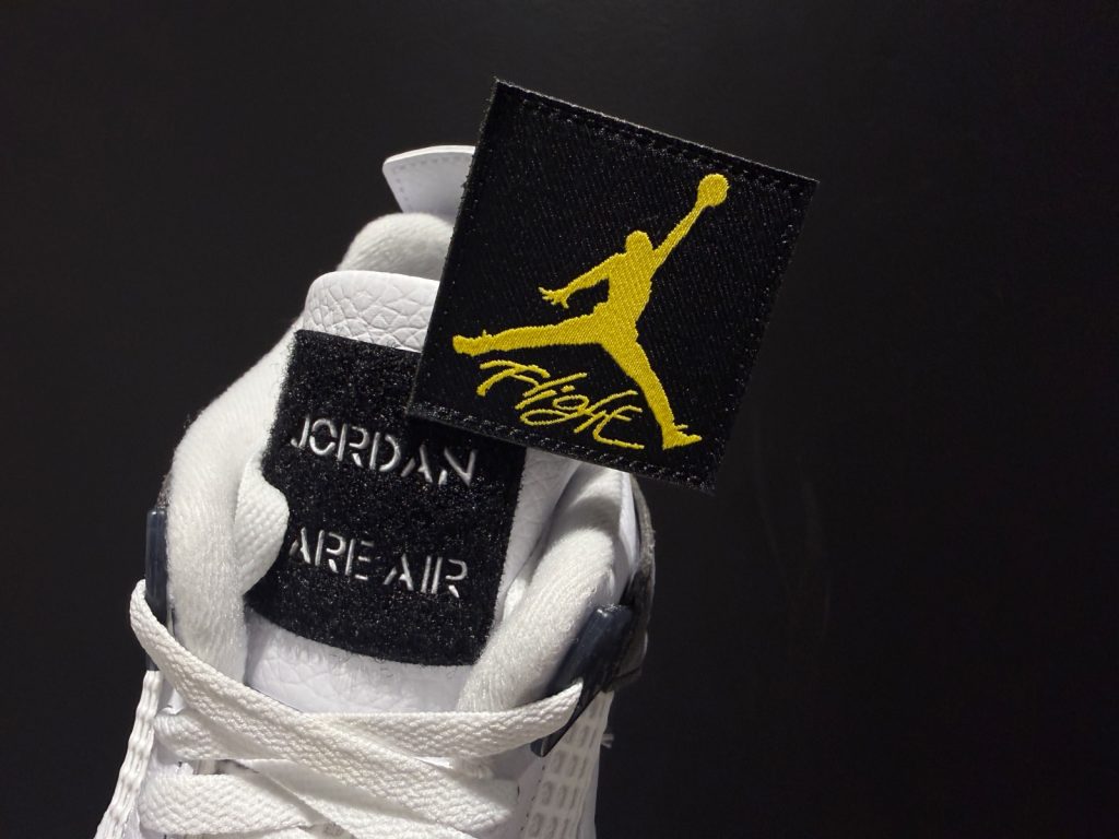 Jordan 4 Retro