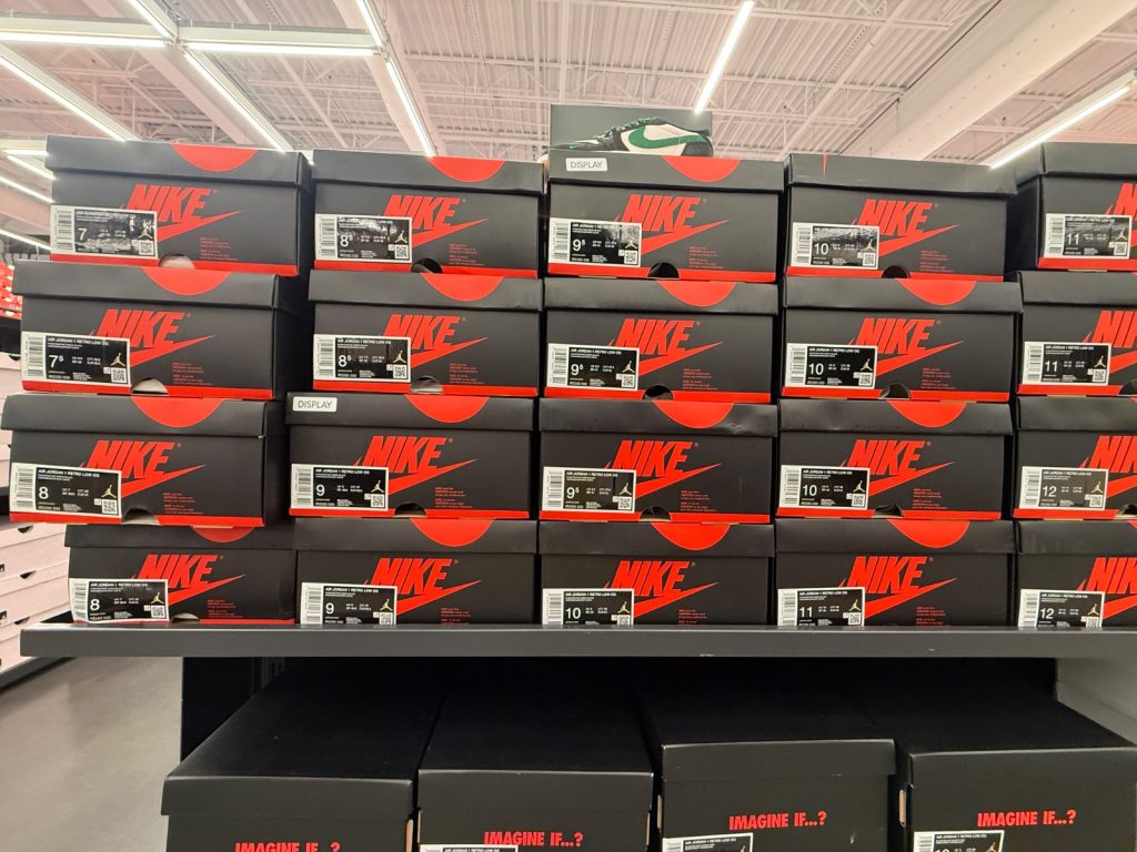 Jordan 1 Retro Low OG