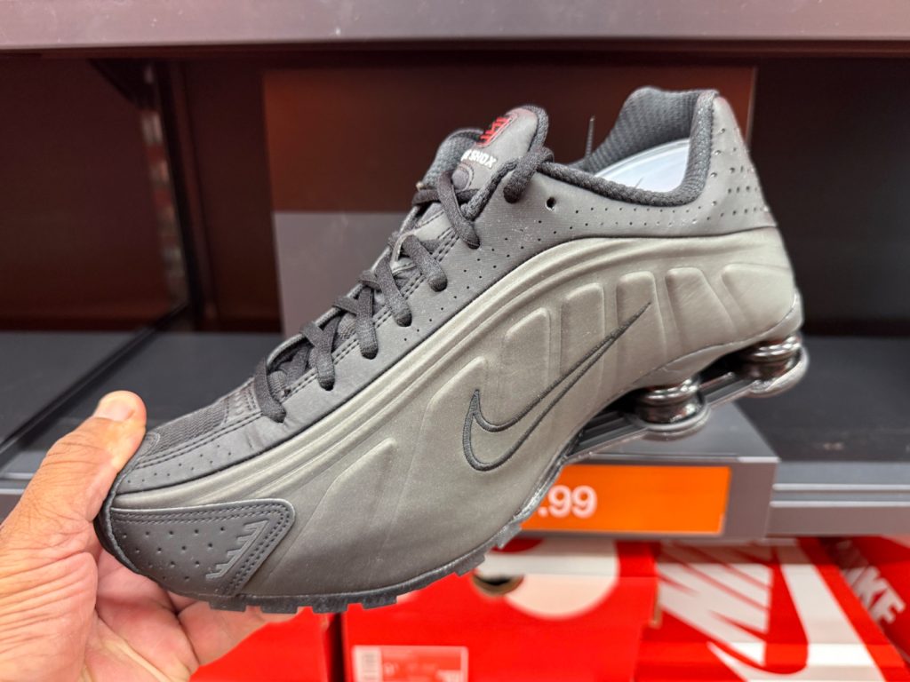 Triple Black Nike Shox R4 Hits Nike Unite for $69.99