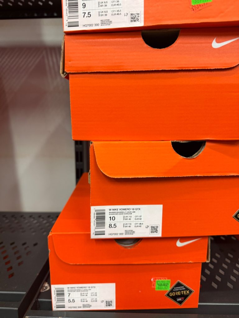 Nike Vomero 18 Gore-Tex Drops to $89.97 + Extra 30% Off