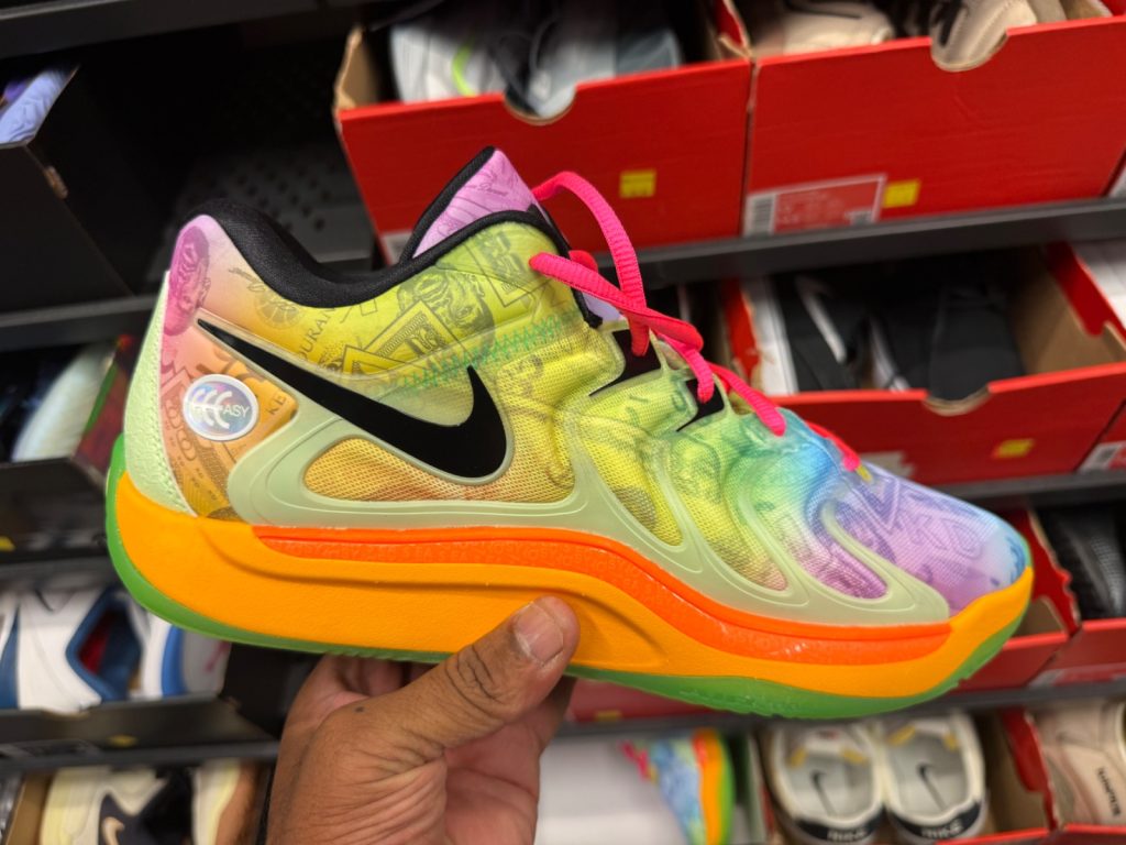 Nike KD 17 Hits Clearance Store Floor for $69.99