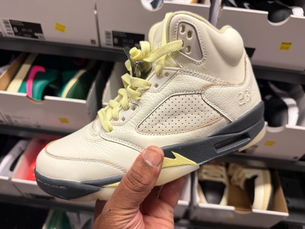 Women’s Air Jordan 5 Retro Slashed to $99.99 at Outlet