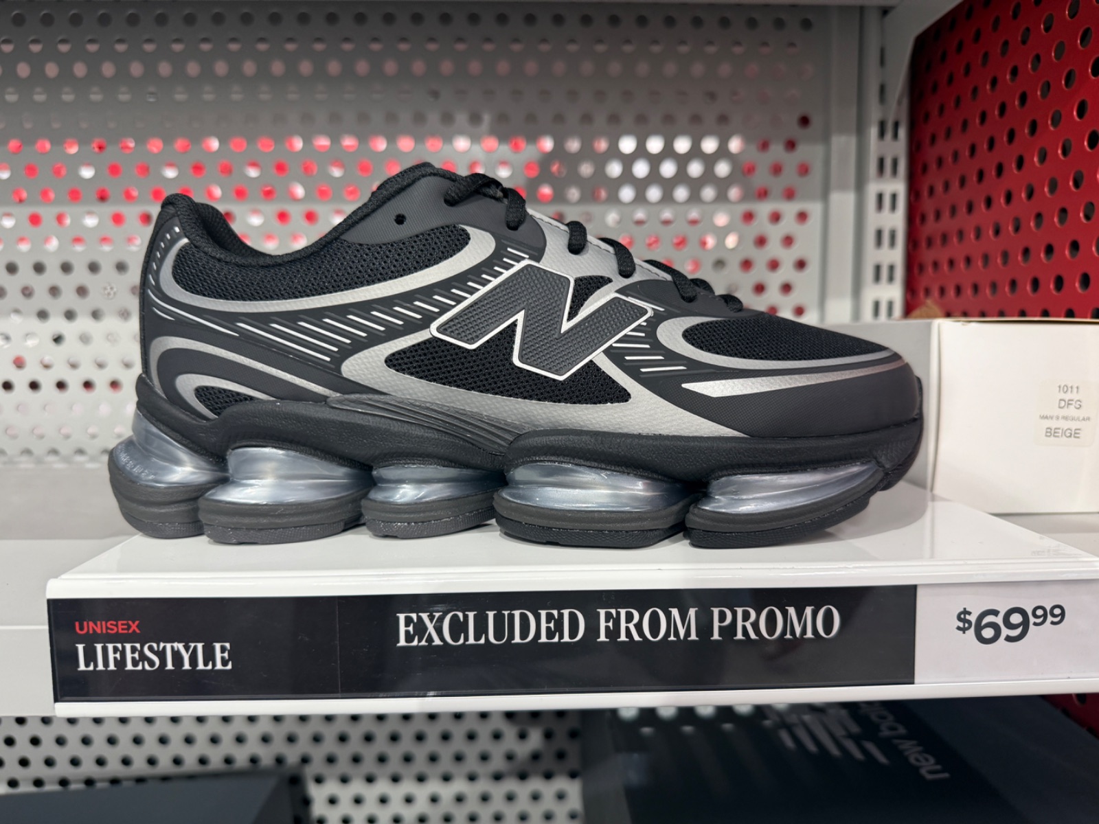 New Balance Abzorb 2000 Hits Vineland Outlet for $69.99 at New Balance Factory Store — Premium Outlets Vineland