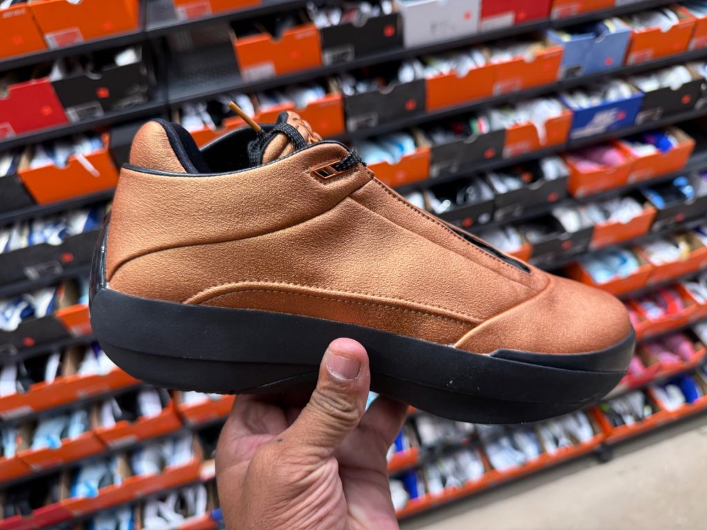 Jordan 40 Metallic Copper Drops 30% Off at Outlet