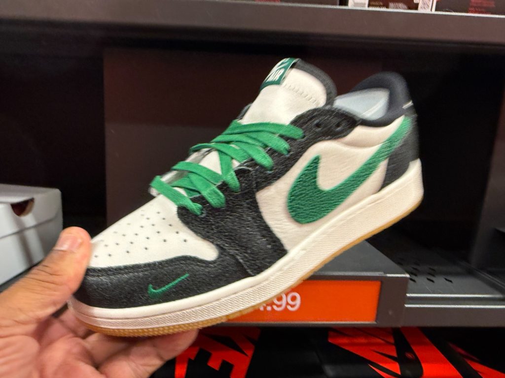 Jordan 1 Retro Low OG