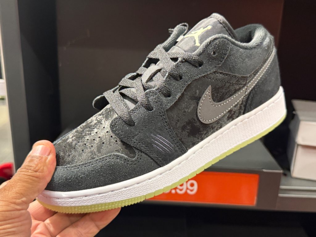 Jordan 1 Low