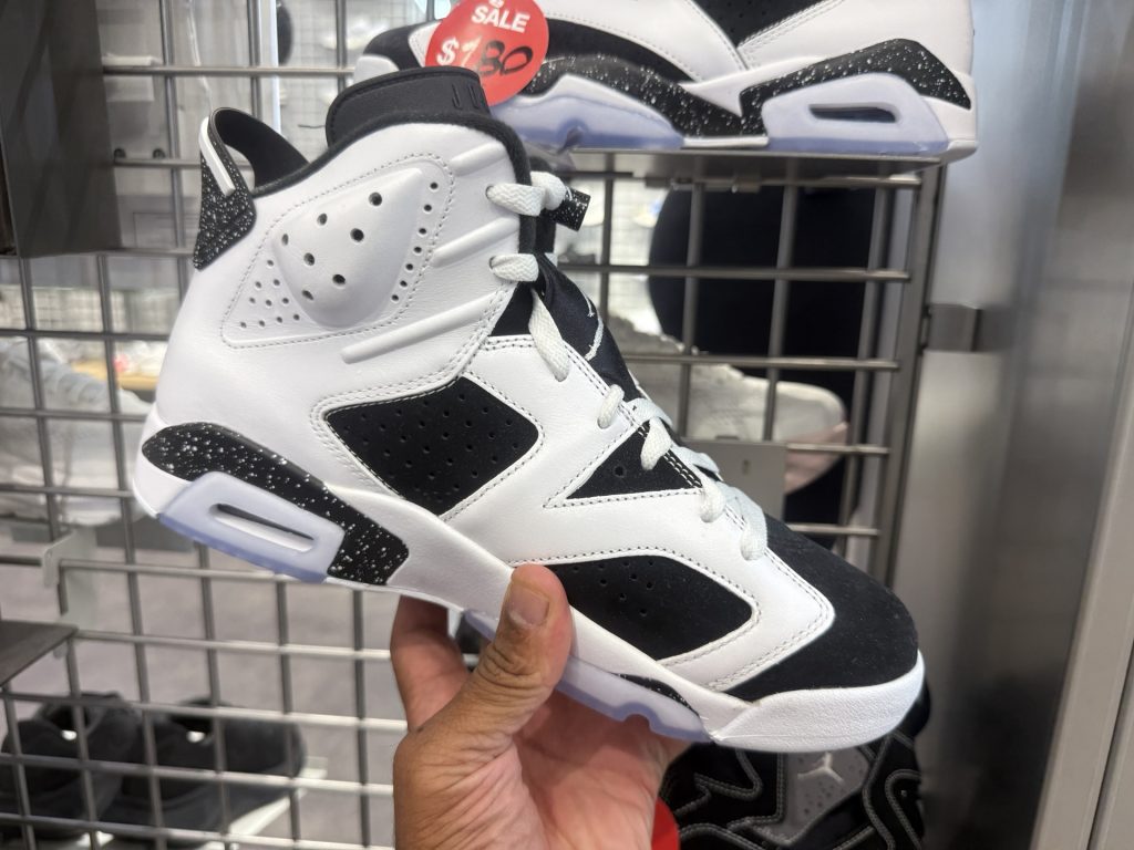 Jordan 6 Retro
