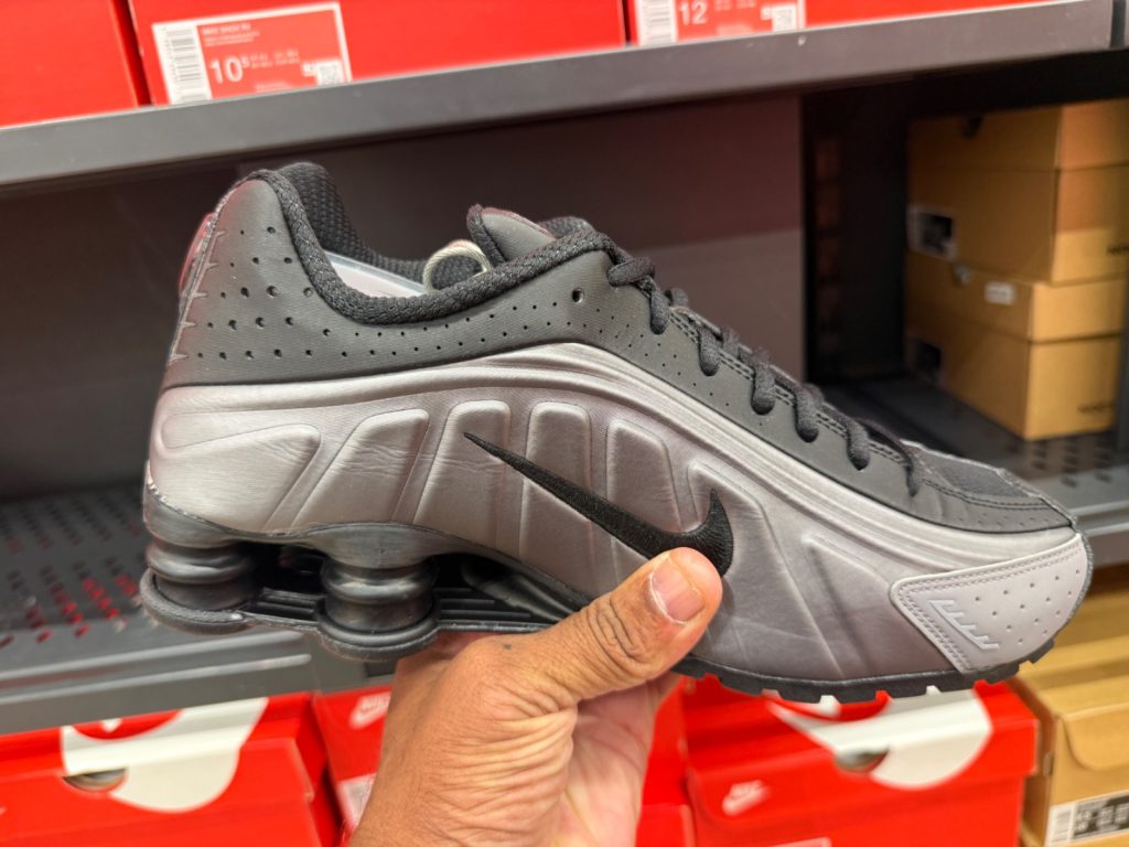 Nike Shox R4 Black Drops to $90 in Celebration Bin