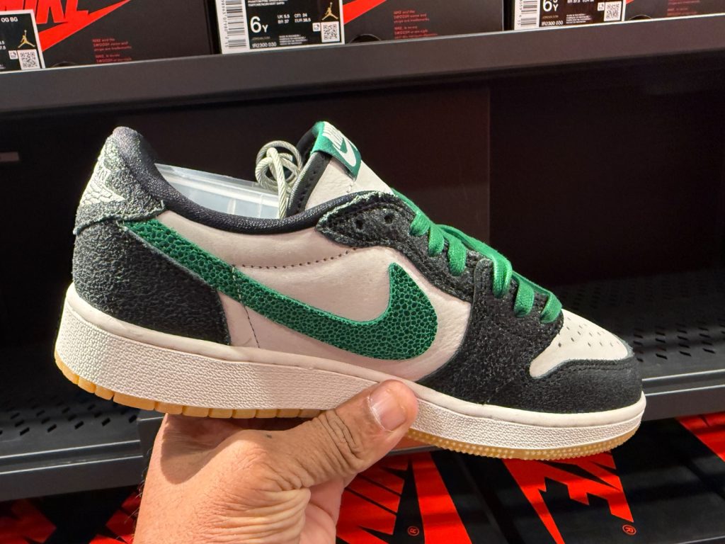 Jordan 1 Retro Low OG