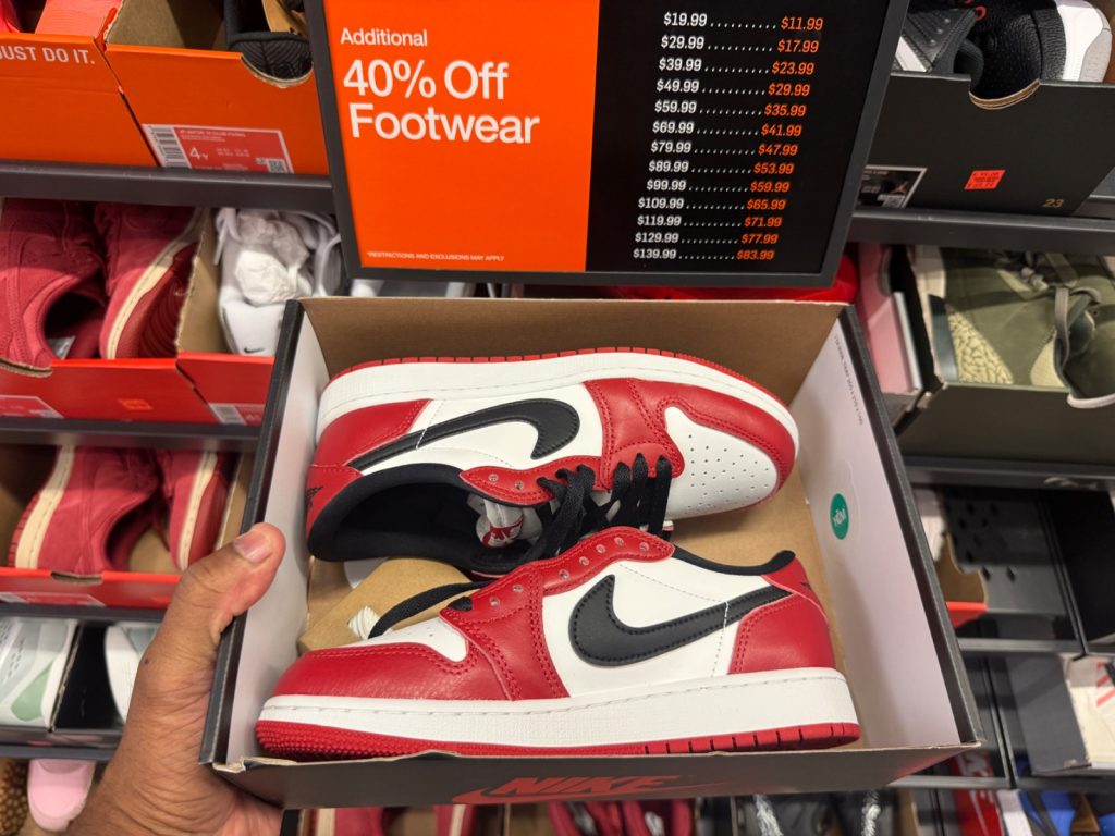 Jordan 1 Retro Low OG