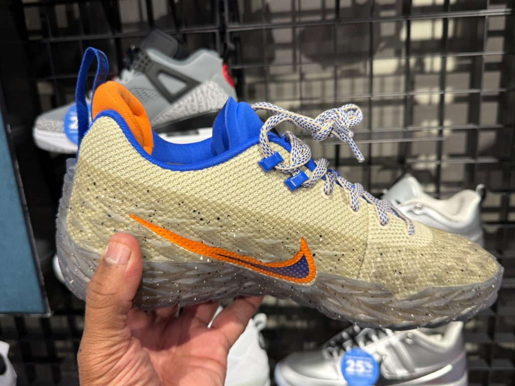 Nike ST Charge Drops to $120, but It Is Still Too Pricey